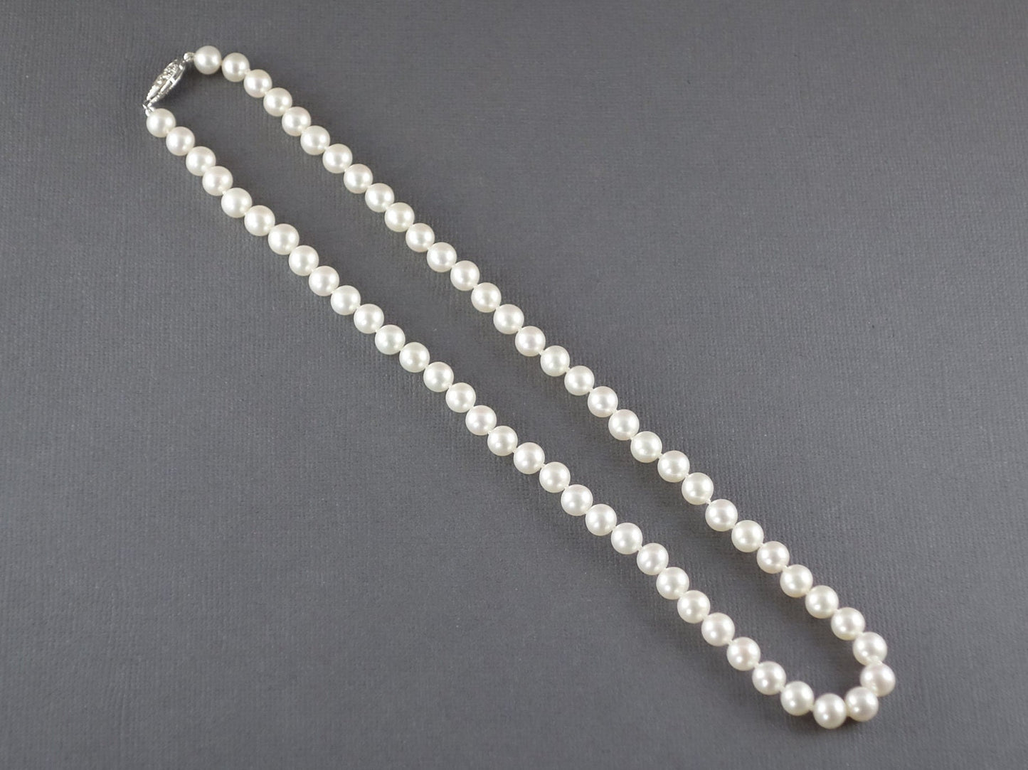 Pearl Necklace, White Pearl Necklace, Bridal Pearl Necklace, White Gold Clasp, Silk knotted,