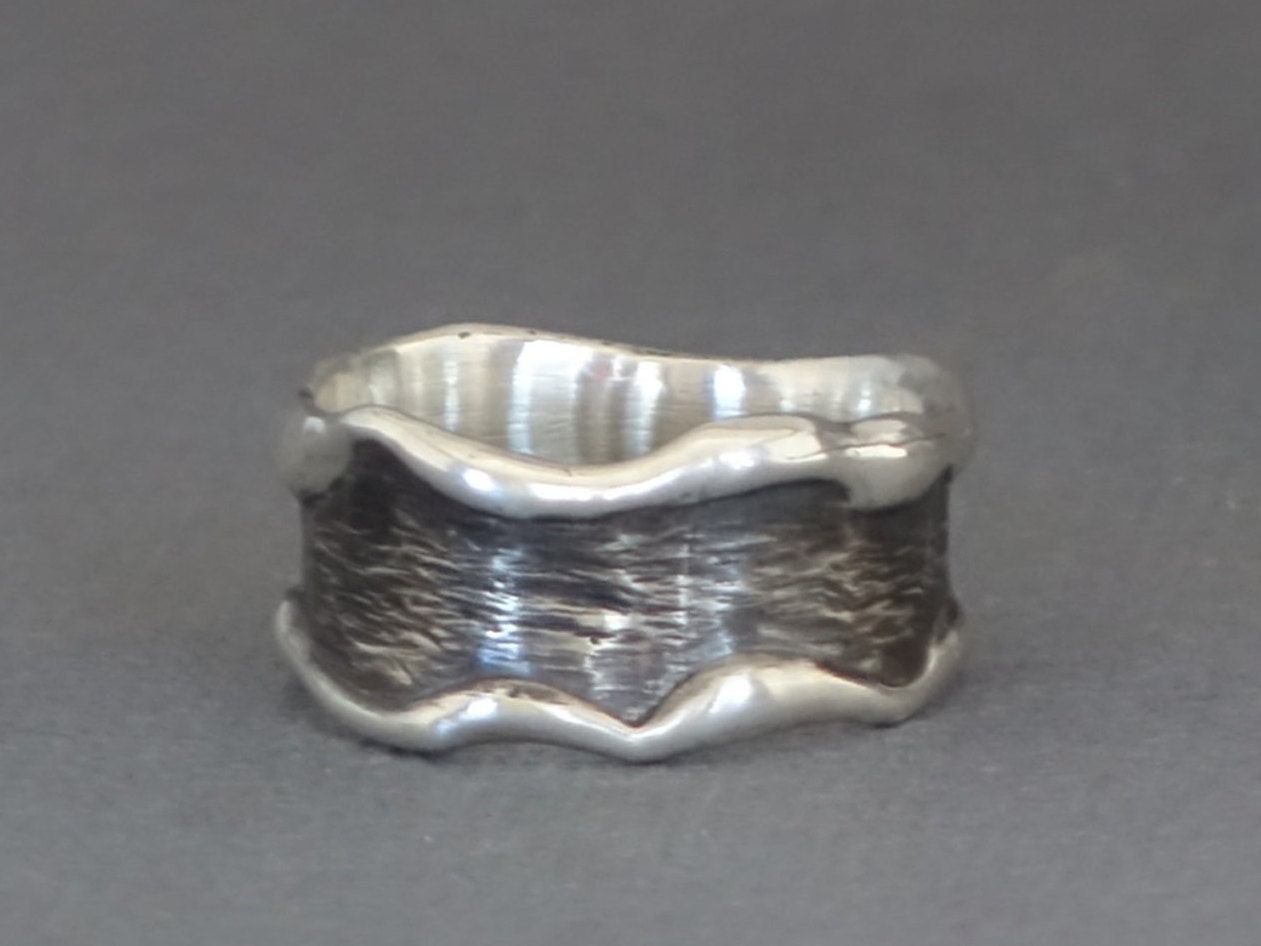 Wide Organic Silver Band, Wavy Edge, Melted Edge, Organic Edge, Textured Band, Unique Ring, Wedding Band, Black and white, Unisex Band