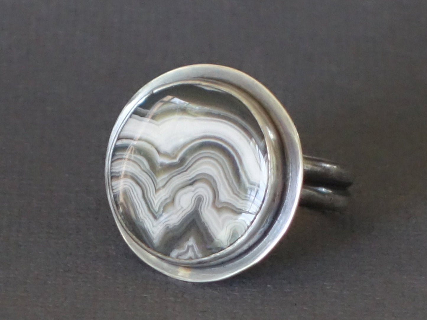 Round Stone Ring, Agate Ring, Crazy Lace Agate Ring, Secret love, Hidden Heart, Zig Zag Ring,