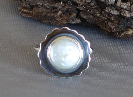 Pear Ring, White Pearl Ring, Silver Pearl Ring, Coin Pearl Ring, Birthstone Ring, June Birthday Ring