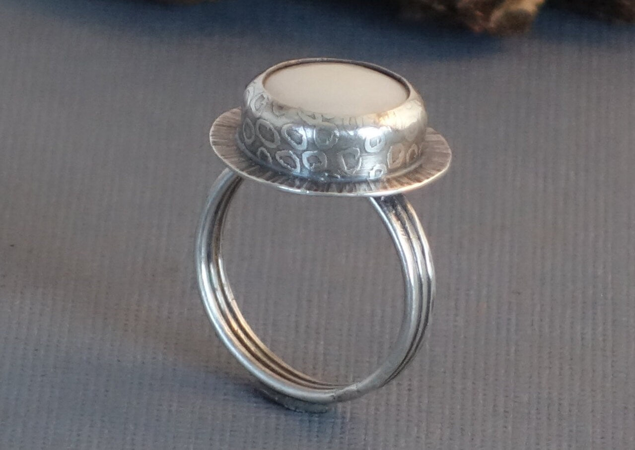 Pearl Ring, Silver Ring, Textured Ring, Coin Pearl Ring, White Pearl Ring,